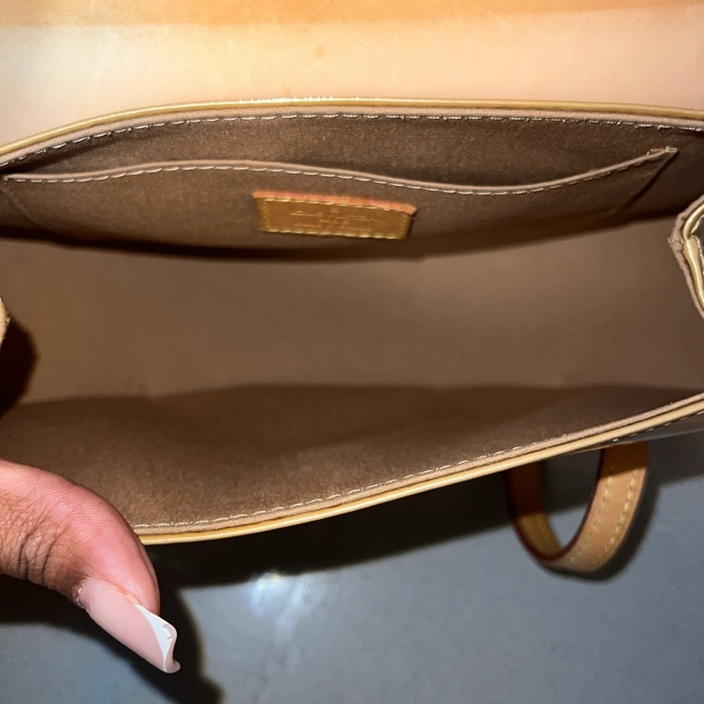 *SOLD*Louis Vuitton Vernis Biscayne Bay PM handbag - Picture 9 of 14
